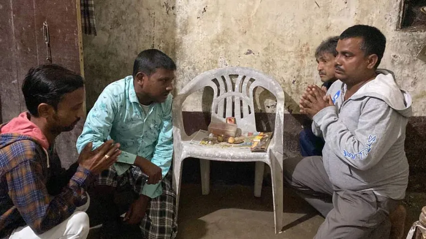 Puja Performed By Looters