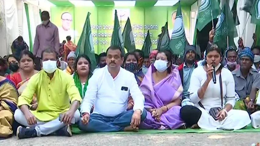 BJD Sharpens Parboiled Rice Protest Against Centre, BJP Terms It Drama 