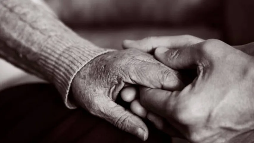 Rare Tale Of Love: 90YO Man Lives With Wife's Urn For 32 Years