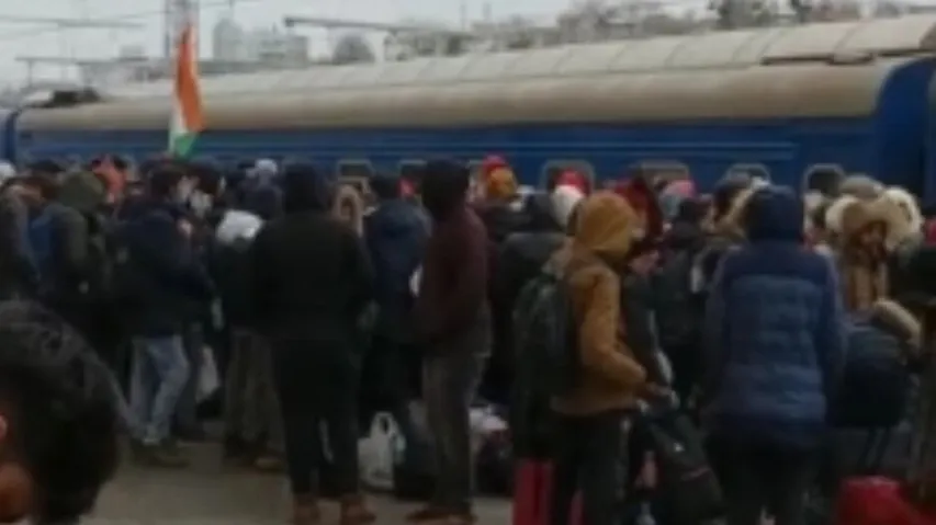 Indian Students Wait For Trains At Kharkiv Station