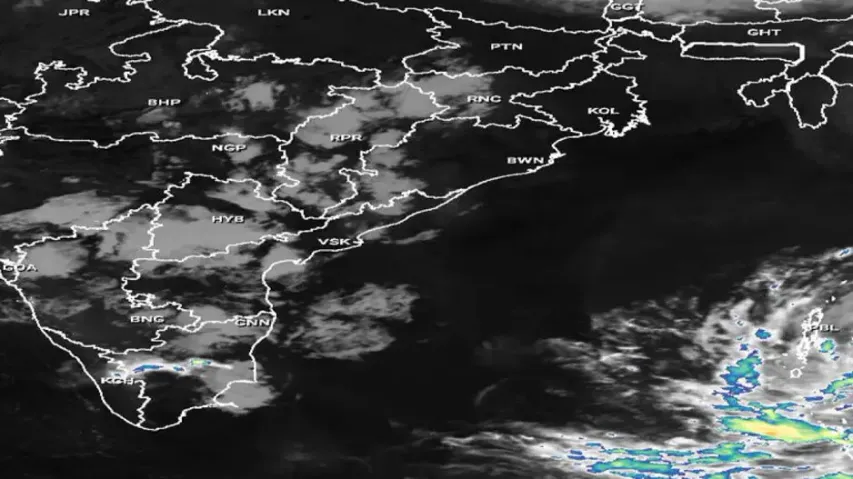 satellite image at 10:15 PM