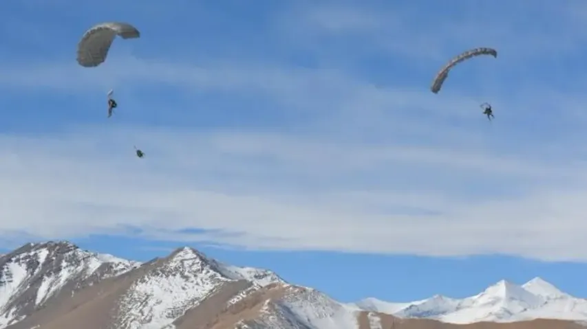 Army conducts Airborne exercise in sensitive Siliguri Corridor near China