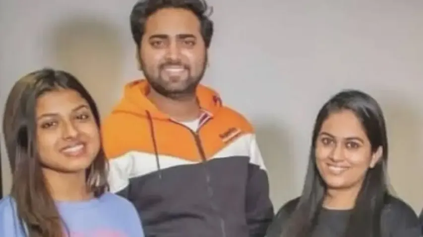 Arunita, Danish, Sayli 