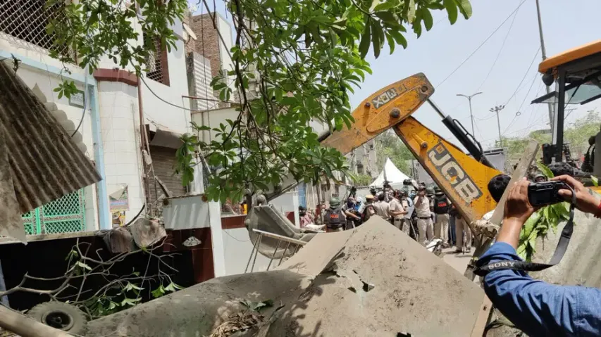 SC stops demolition drive in Jahangirpuri till further orders
