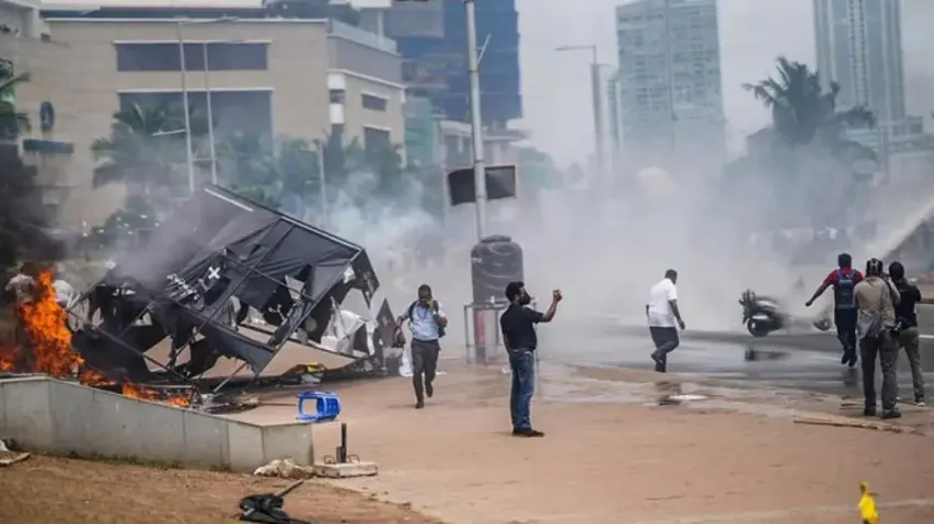 Sri Lanka imposes nationwide curfew; deploys army in Colombo after clash