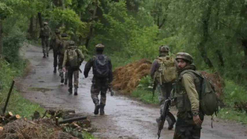 2 Pak terrorists trapped in Bandipora encounter