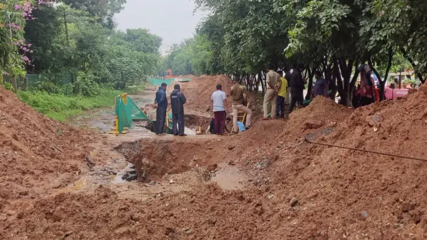 Heavy rain disrupts life in Bengaluru