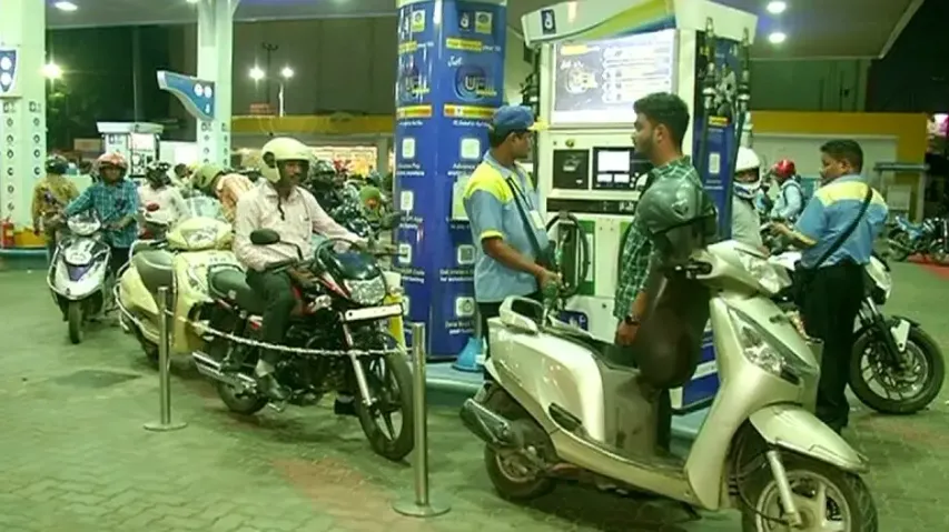 BJP, Congress urge Odisha govt to follow Centre's suit, reduce VAT on fuel 
