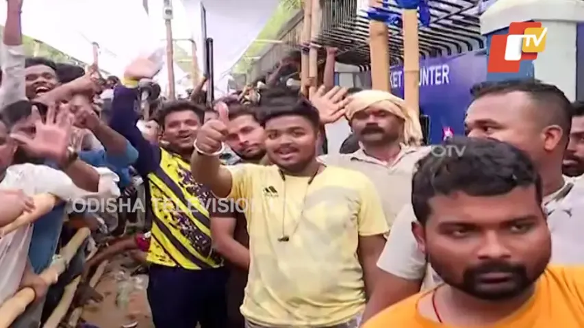 Cricket buffs make beeline at Barabati to buy tickets for India-South Africa T20I