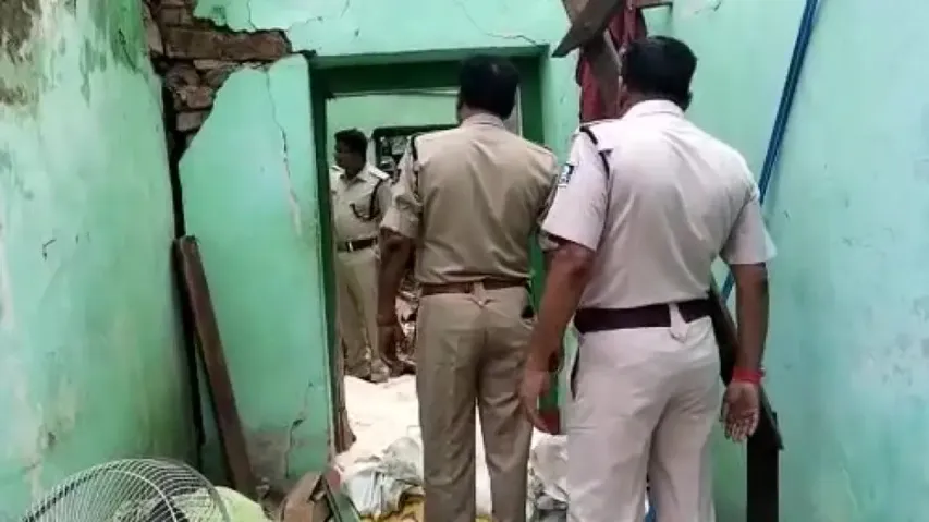 Explosion while making firecrackers leaves six injured in Ganjam 