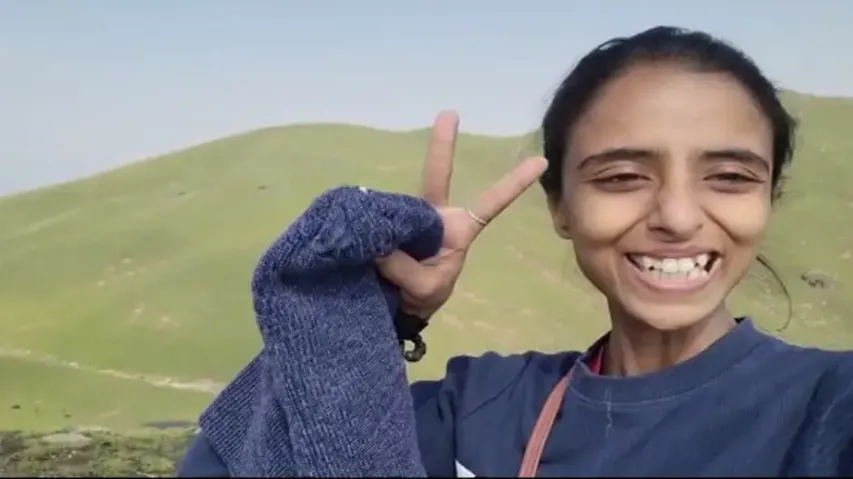 Cancer survivor Swagatika climbs Dayara Bugyal mountain to boost morale of cancer victims 