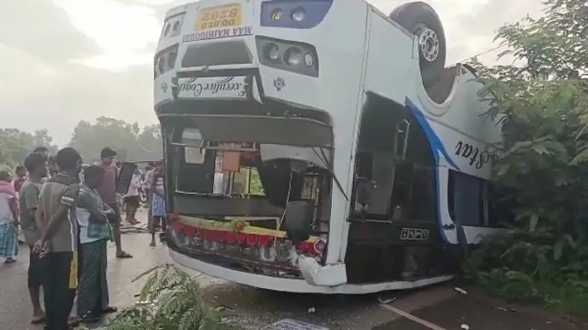 Woman teacher dead, over 30 hurt as bus overturns in Rayagada