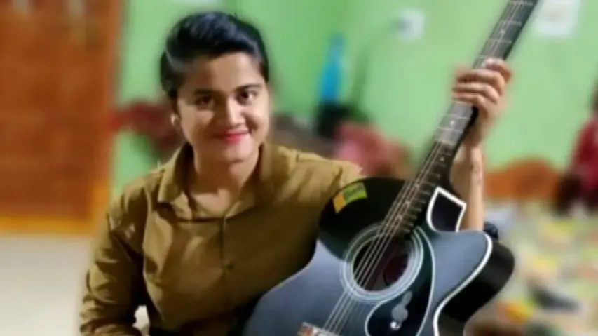 Female PET found hanging in Nabarangpur