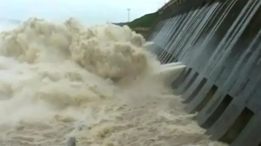 Hirakud to release floodwater 