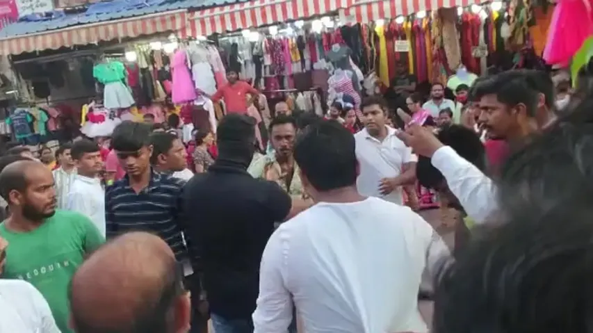 Tension erupts at Bhubaneswar Market Building after scuffle among vendors