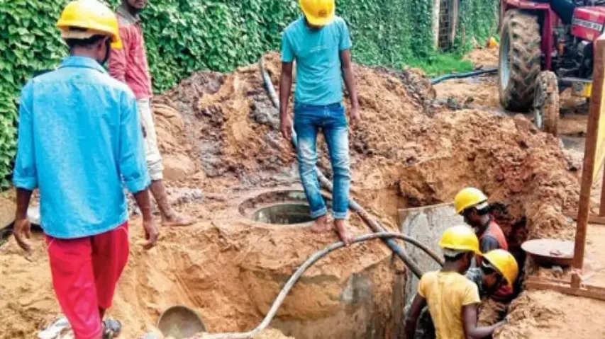 CMC mulls to complete road repair works by Ganesh Puja