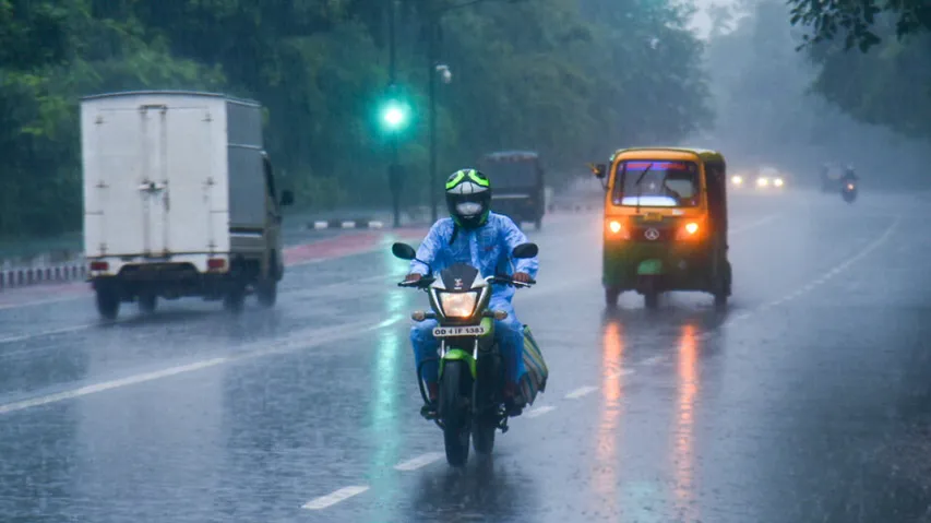 Heavy rainfall to lash several Odisha districts tomorrow; orange and yellow alerts issued