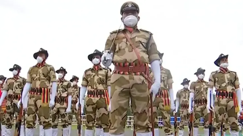 Country gears up to celebrate 75th I-Day with fanfare; full dress rehearsal held in Bhubaneswar 