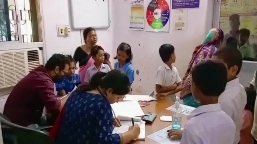 53 students taken ill after eating MDM, 9 critical
