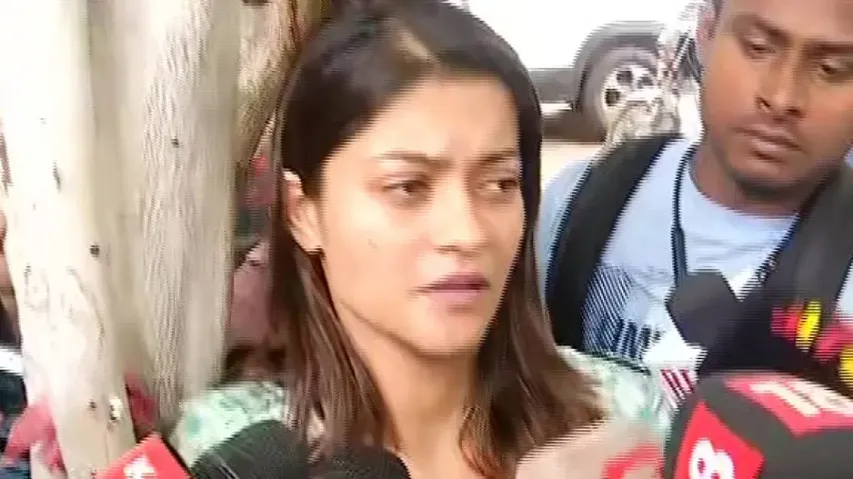 Prakruti Mishra files over 5 crore defamation suit 