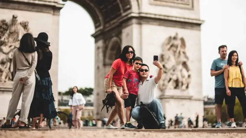 3 careers in the travel and tourism industry
