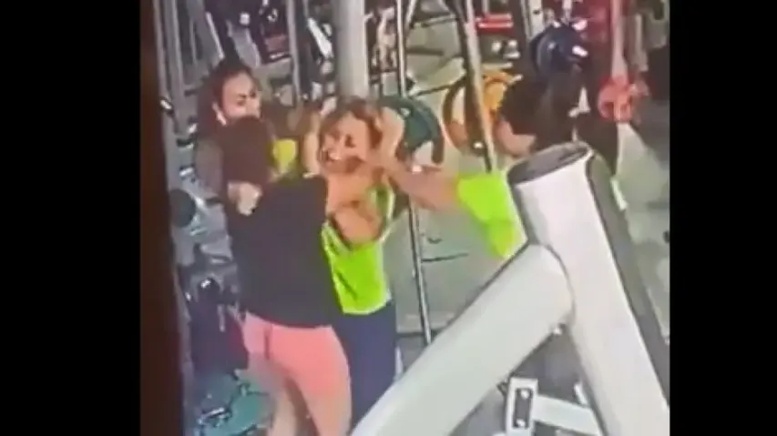 Watch video: Gym workout turns into ugly fight, 2 women pull each other’s hair