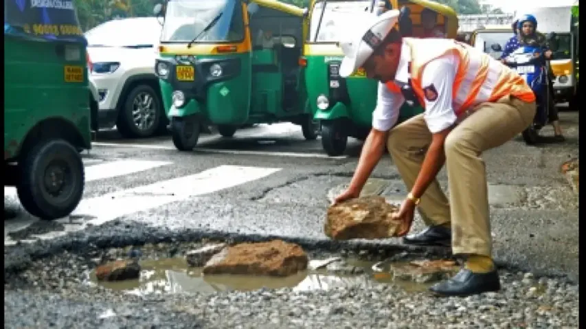 Bengaluru pothole menace: Karnataka High Court pulls up ruling BJP