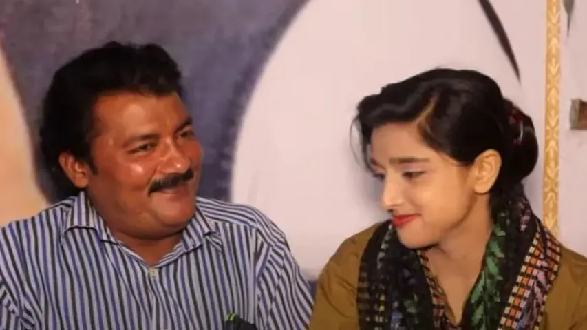20YO Pakistani student’s marriage proposal refused by 52YO teacher, unite after a week