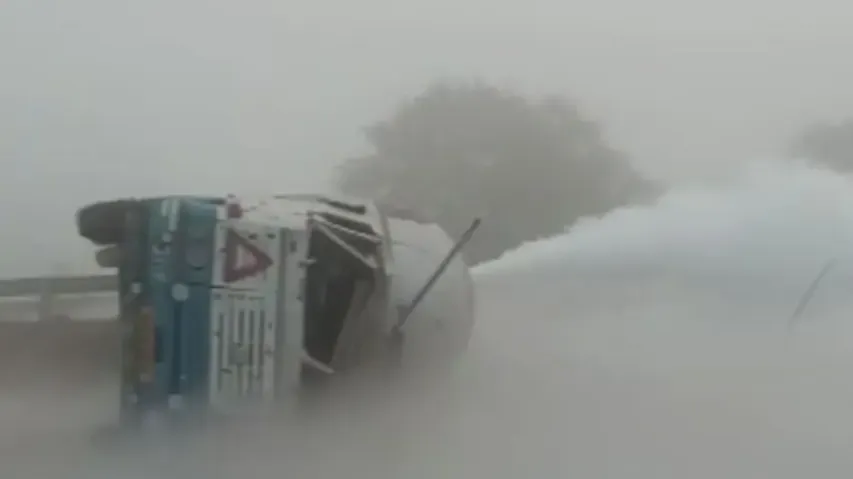 Gas tanker overturns on NH-16 in Odisha’s Kalahandi