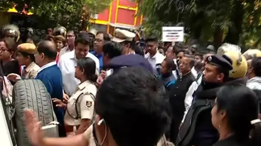 Sambalpur lawyers' agitation: 12 advocates held over vandalism of district judge's chamber