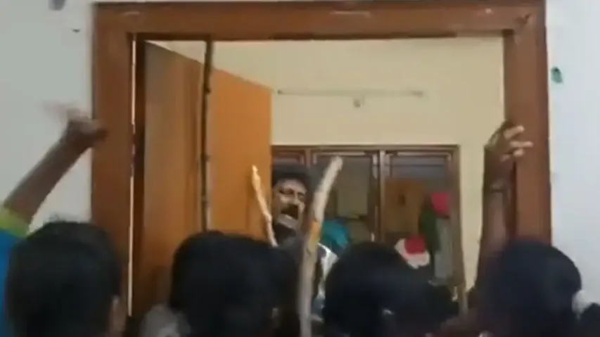 Man sneaks inside girl’s hostel, watch what happens after he got caught by group of violent girls