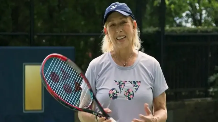 Martina Navratilova diagnosed with throat, breast cancer