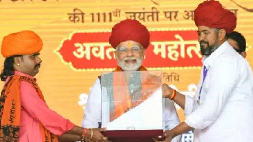 Modi strikes chord with Gujjars at 1111th 'Avataran Mahotsav' in poll-bound Raj