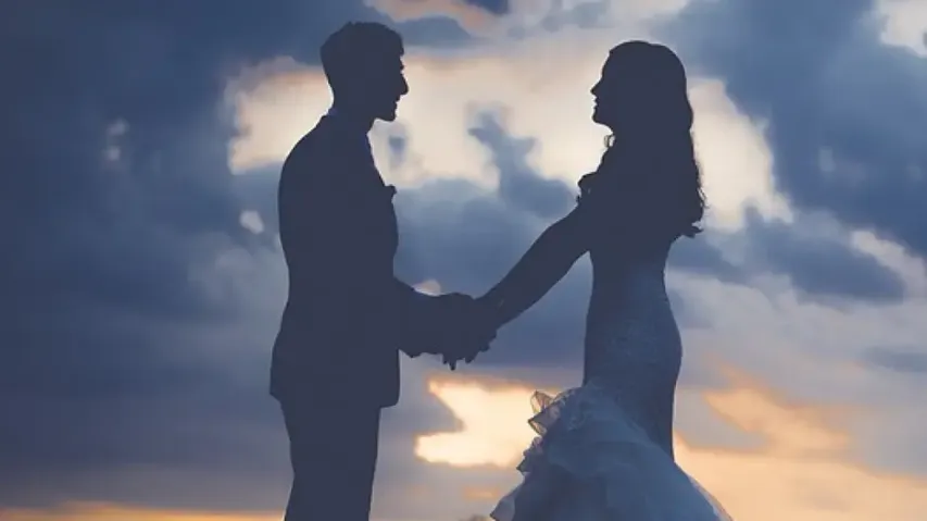 Age gap in love and marriage