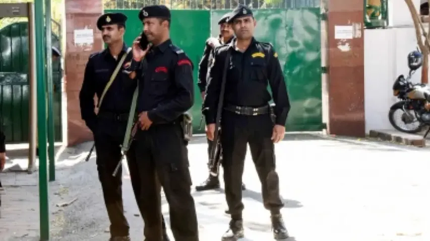 CBI at Rabri Devi residence 