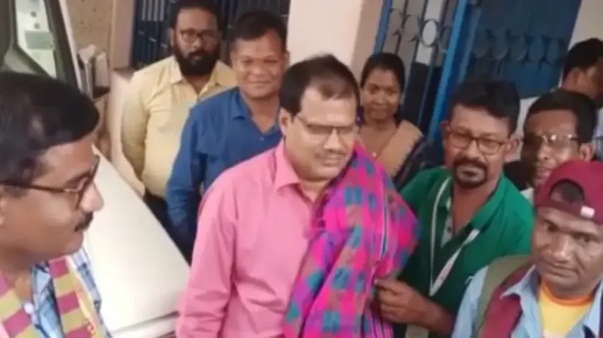 Grand farewell to Sub-Collector in Mayurbhanj