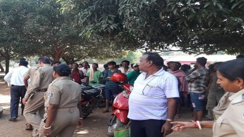Headmaster tied to pole, beaten up for misbehaving with girl student