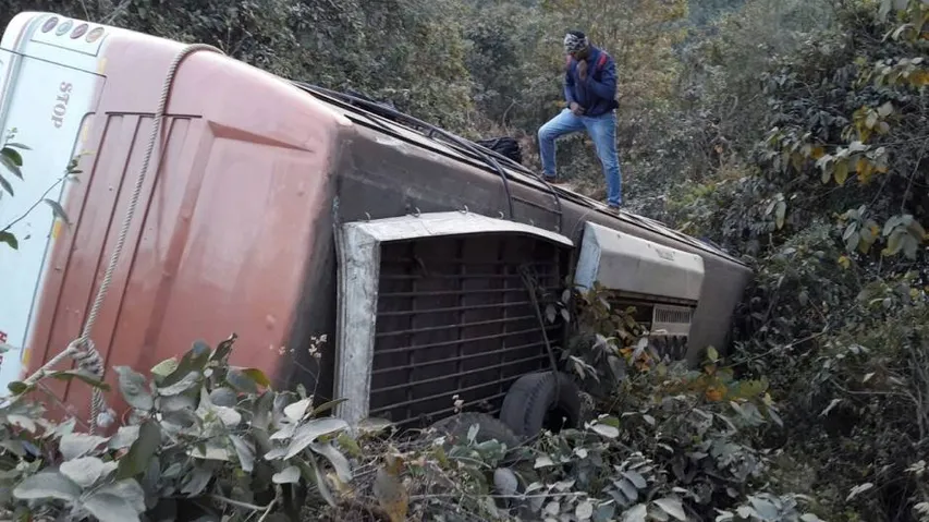 25 injured as bus falls off Ghati in Keonjhar