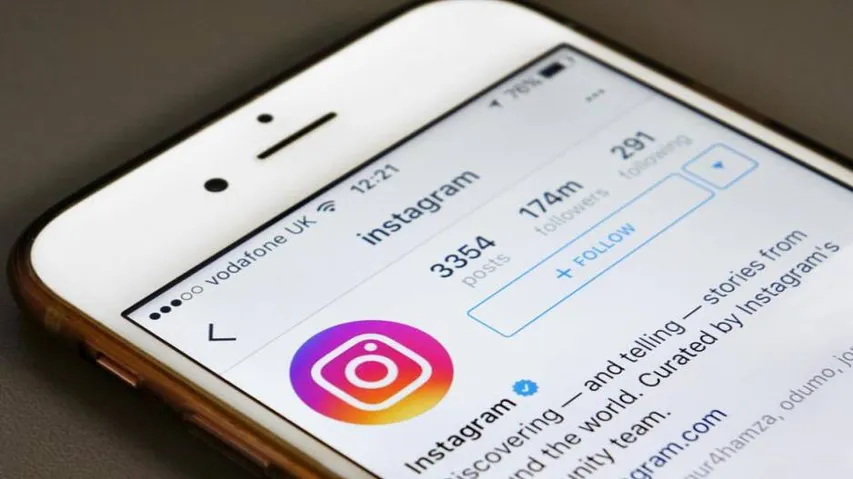 Instagram Stories of some users exposed to strangers