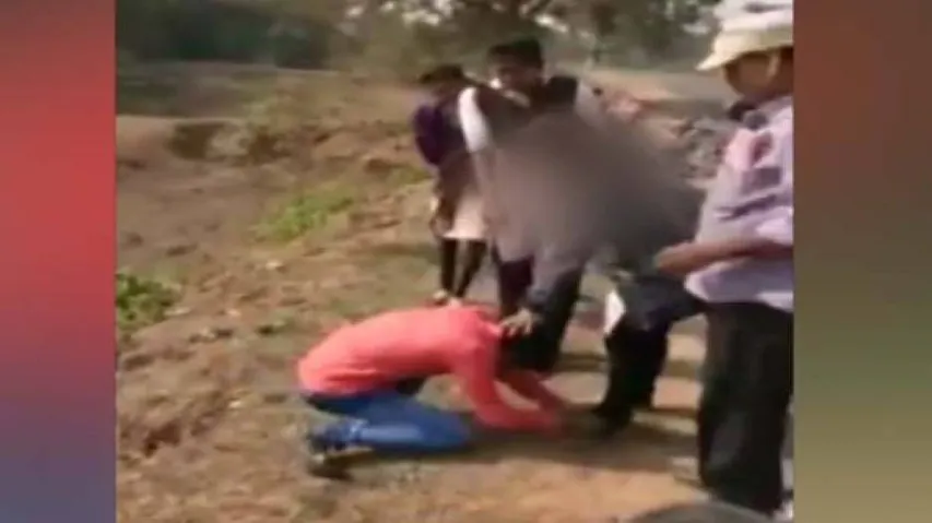 Jajpur: Girl thrashes eve teaser in public