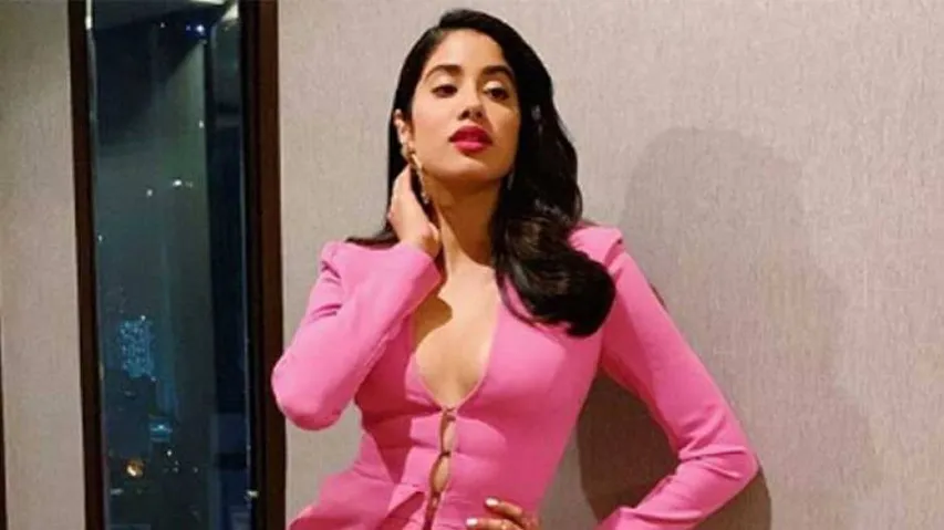Actress Janhvi Kapoor Fond Of This Male Item!
