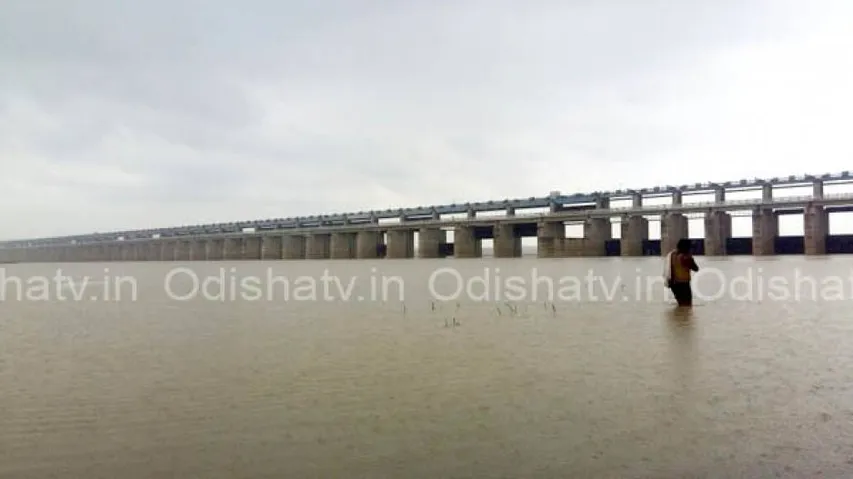 Kalma Barrage In Chhattisgarh Over Mahanadi