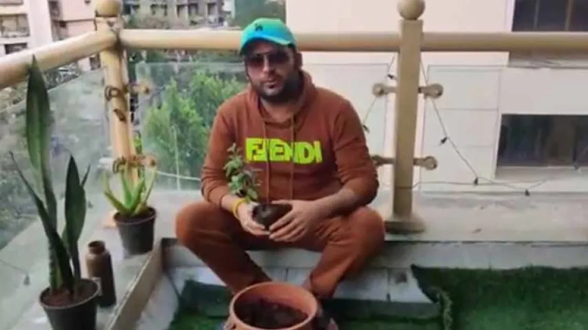 Kapil Sharma Completes Jackie Shroff's Challenge; Nominates Akshay Kumar, Varun Dhawan and Ajay Devgn (Watch)