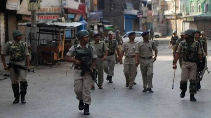 Tension continues in Kashmir Valley