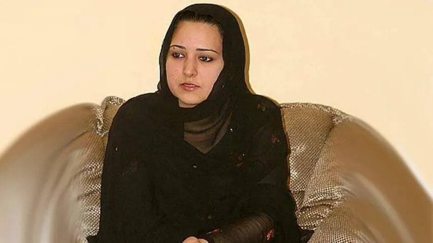 Kashmiri woman IAS officer raises awareness on periods among young girls