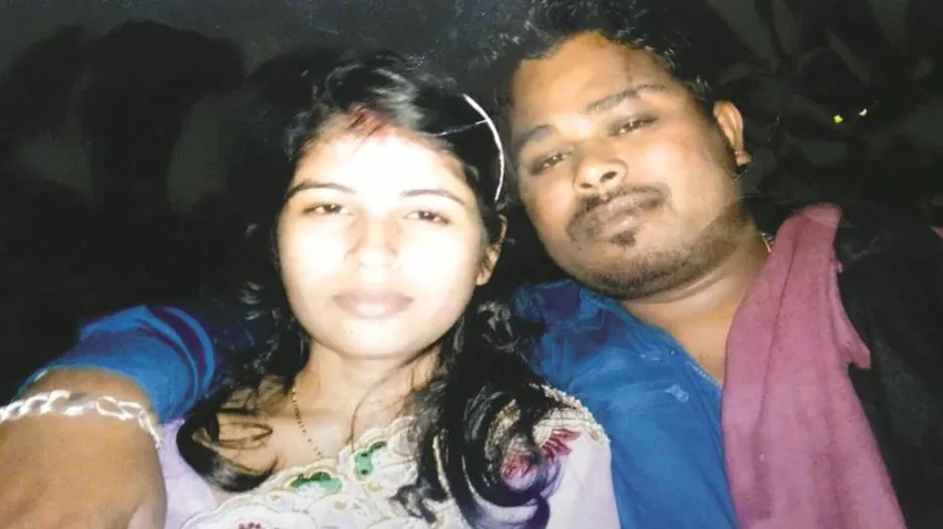 Pankaj Mahakud father of Kavita’s daughter, shows birth certificate
