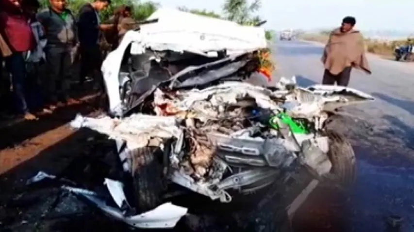 5 killed, 1 critical after car rams into another vehicle in Kendrapara