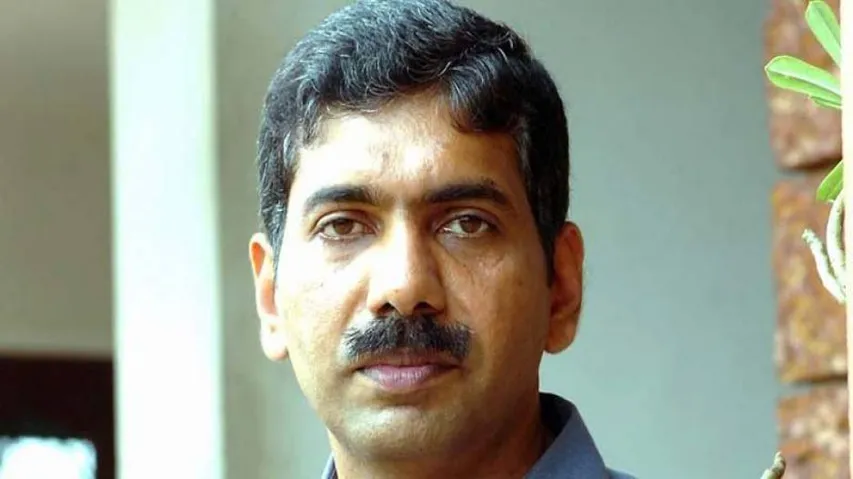 Kerala DGP Jacob Thomas suspended for violating service rules