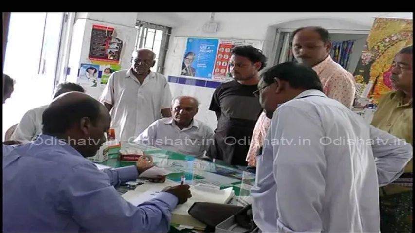 Pharmacist treats patients as no doctors available