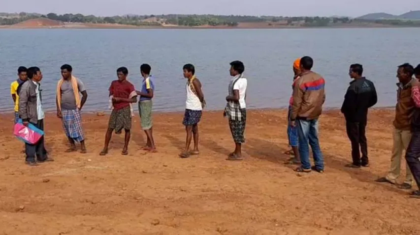 One missing, another rescued as boat capsizes in Kolab Reservoir
